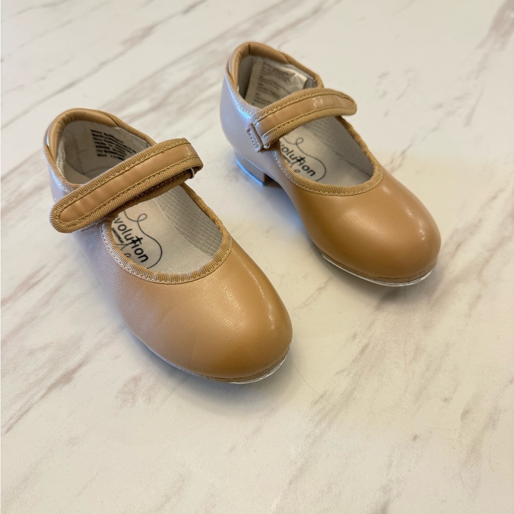Revolution Professional Dance TAP SHOES with Hook-and-Loop Strap. No Scratches